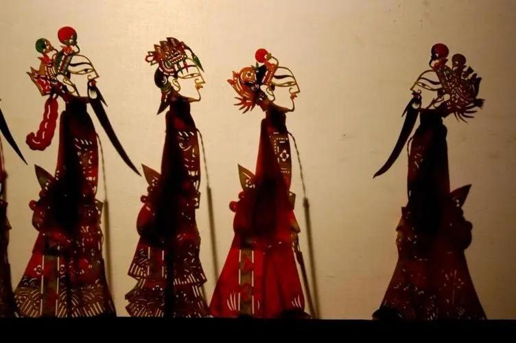 The East Hotel-Very Close To The Drum Tower,The Lama Temple,Houhai Bar Street,And The Forbidden City,There Are Many Old Beijing Traditional Hutongs Around The Hotel ,Experience The Culture Of Old Beijing Hutongs,Near Exit A Of Shichahai On Metro Line ภายนอก รูปภาพ