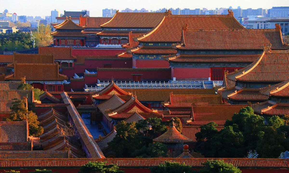 The East Hotel-Very Close To The Drum Tower,The Lama Temple,Houhai Bar Street,And The Forbidden City,There Are Many Old Beijing Traditional Hutongs Around The Hotel ,Experience The Culture Of Old Beijing Hutongs,Near Exit A Of Shichahai On Metro Line ภายนอก รูปภาพ